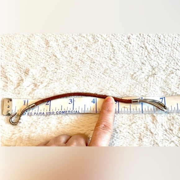 Hermes Jumbo Hook Leather Bracelet - Picture 5 of 9